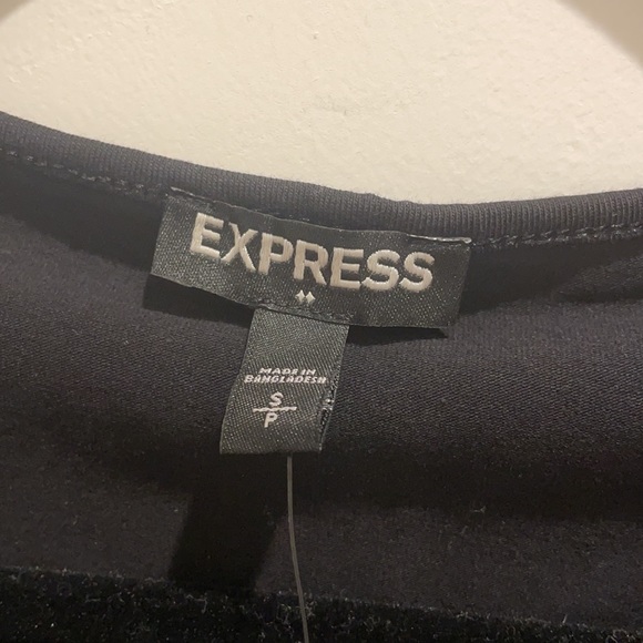 NWT Express Black Crop Top - Picture 2 of 4